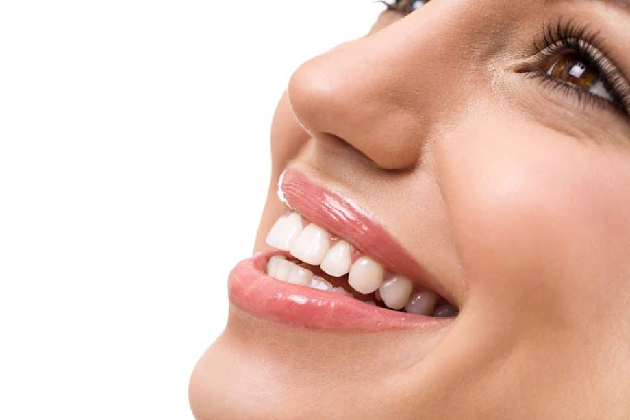 How Veneers Can Correct Chips, Gaps, and Uneven Teeth